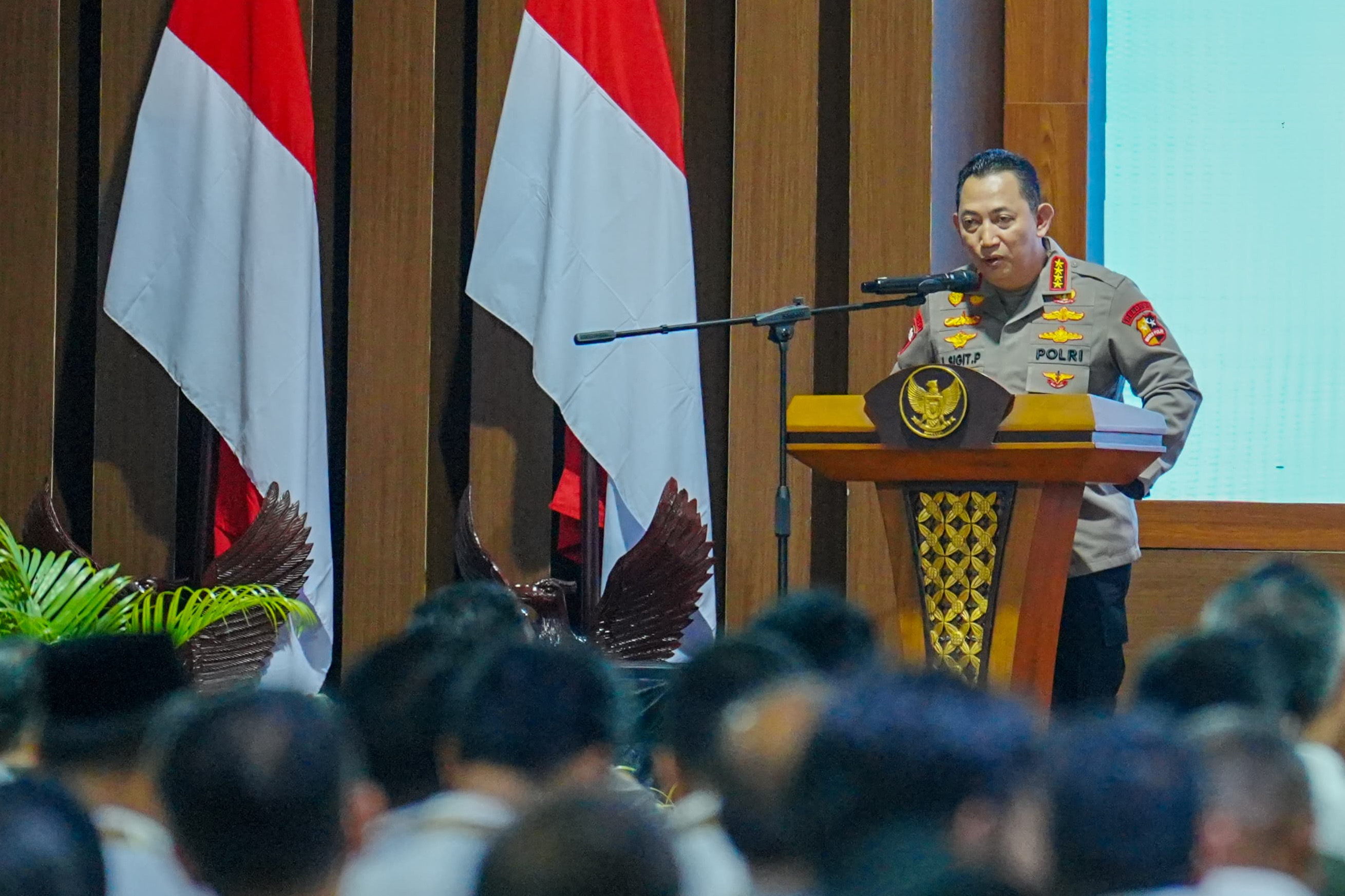 Kapolri Listyo Sigit Prabowo menjadi pembicara di retret kepala daerah. (Mabes Polri)