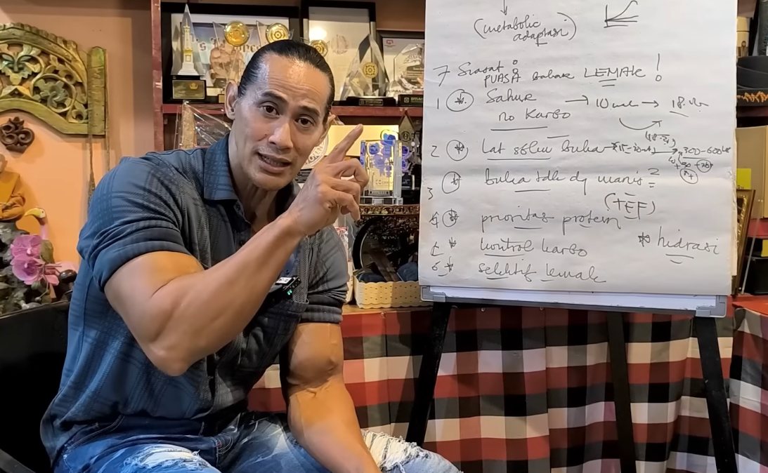 Ade Rai, seorang binaragawan profesional dan pakar kebugaran (Dok. YouTube Dunia Ade Rai)