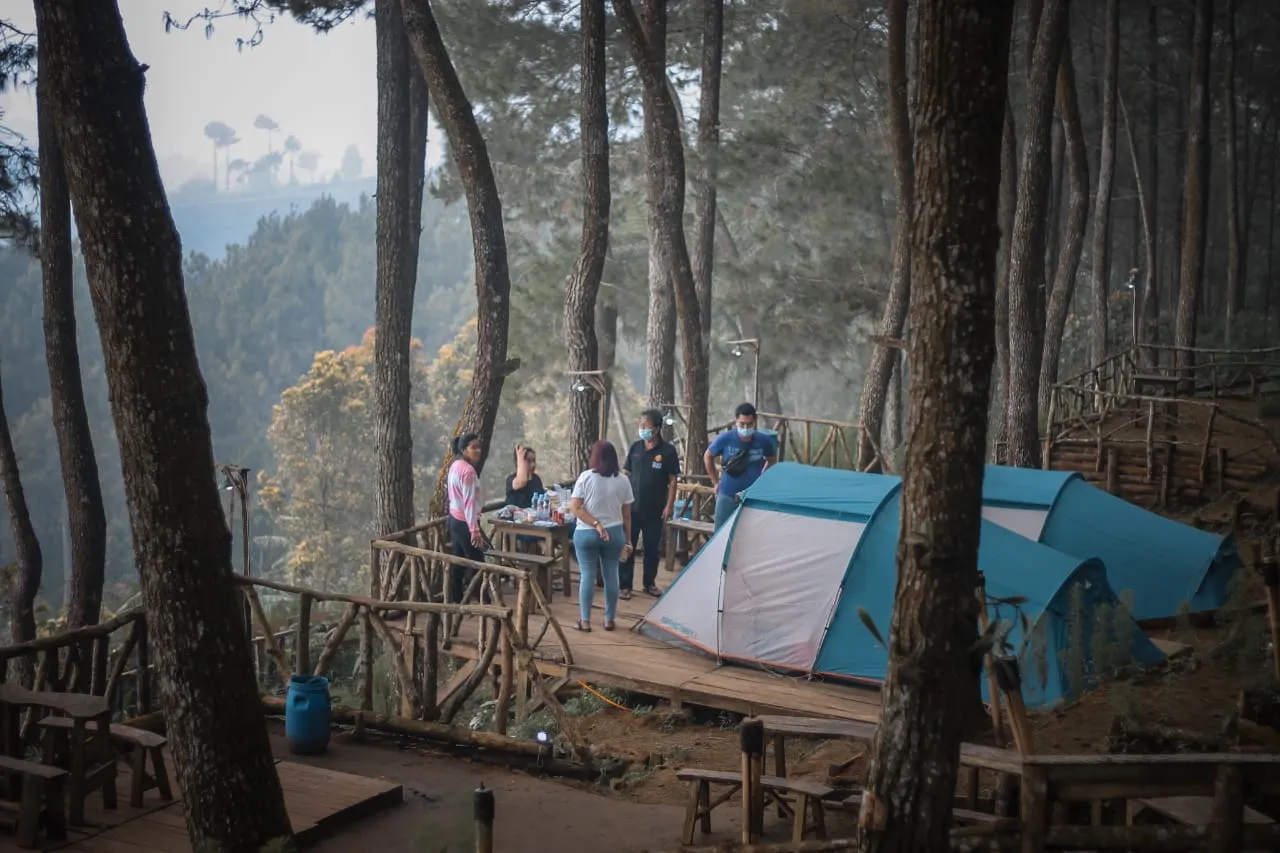 Talaga Surian Camp Kuningan. (Web Tiket.com)