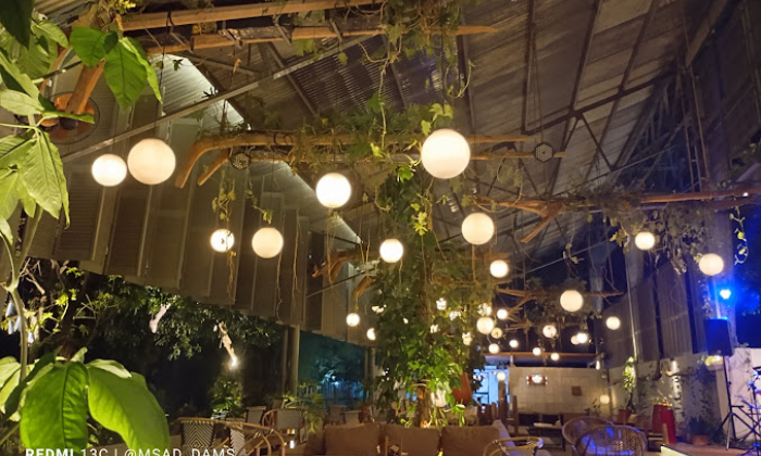 Suasana di Kafe Rammu Cirebon. (Ulasan Google Maps/Muhamad Sadam15)