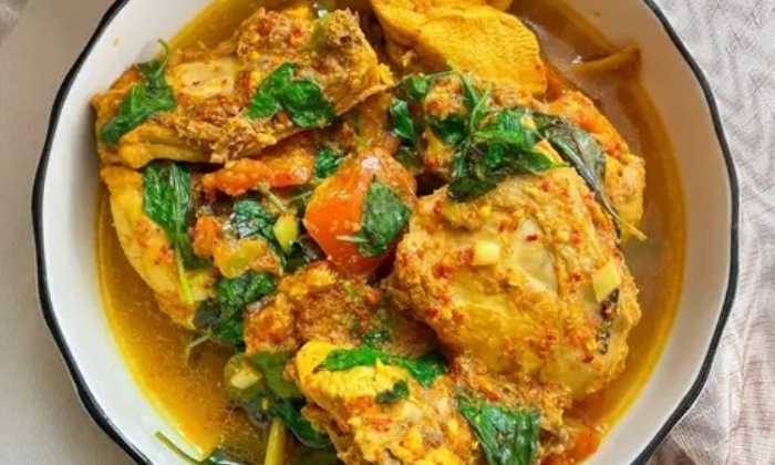 Ayam woku yang mudah dibuat di rumah. (cookpad)