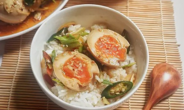 Mayak egg yang sehat dan menggugah selera. (cookpad)