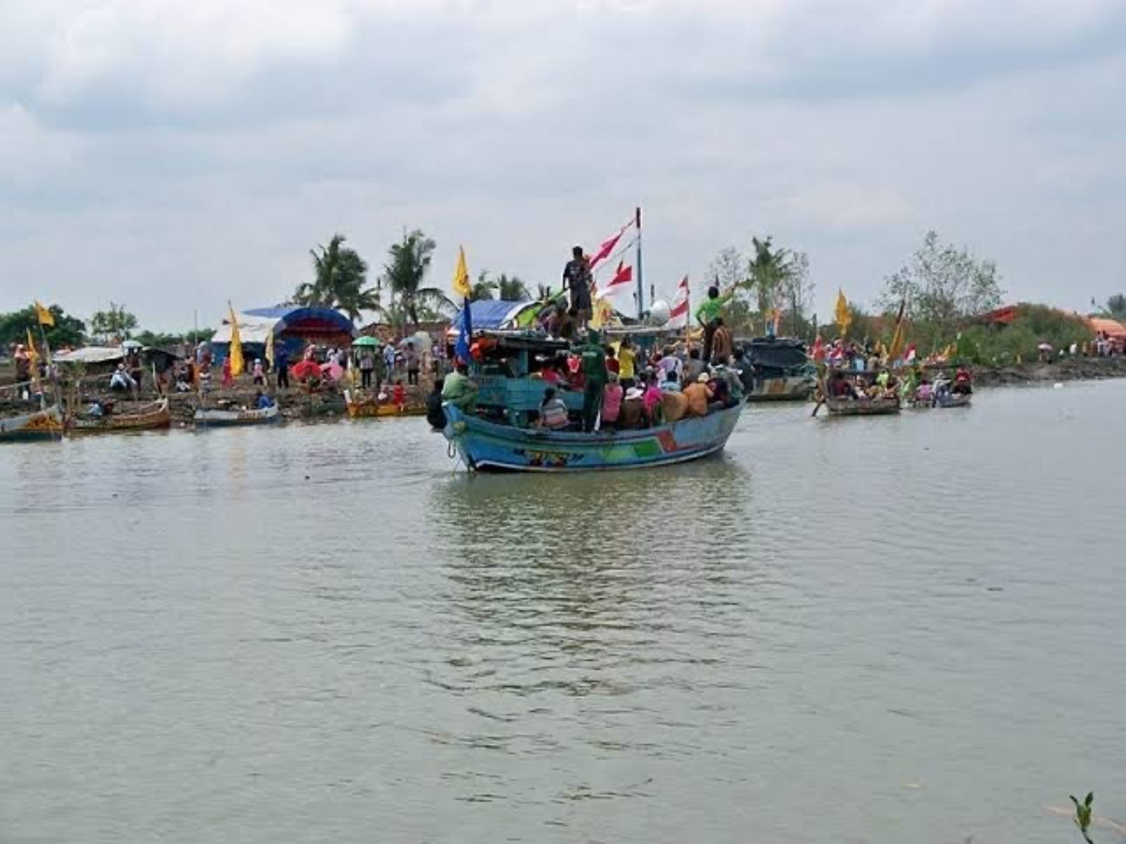 Tradisi Nadran di Indramayu (Dok. Kabupaten Indramayu)