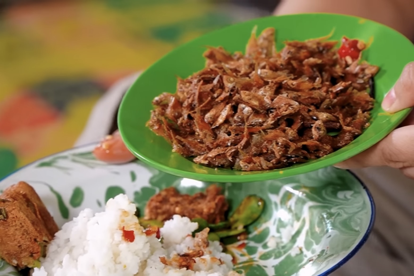 angu Akel Cigal Majalengka yang viral di TikTok (YouTube Farida Nurhan)