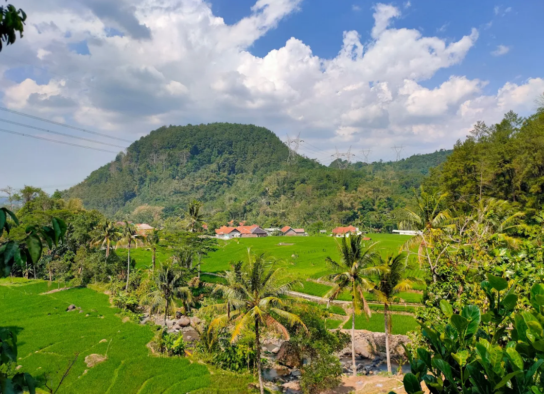 Pemandangan di Curug Kiara Danu (Dok. Google Maps/Cho_soep)