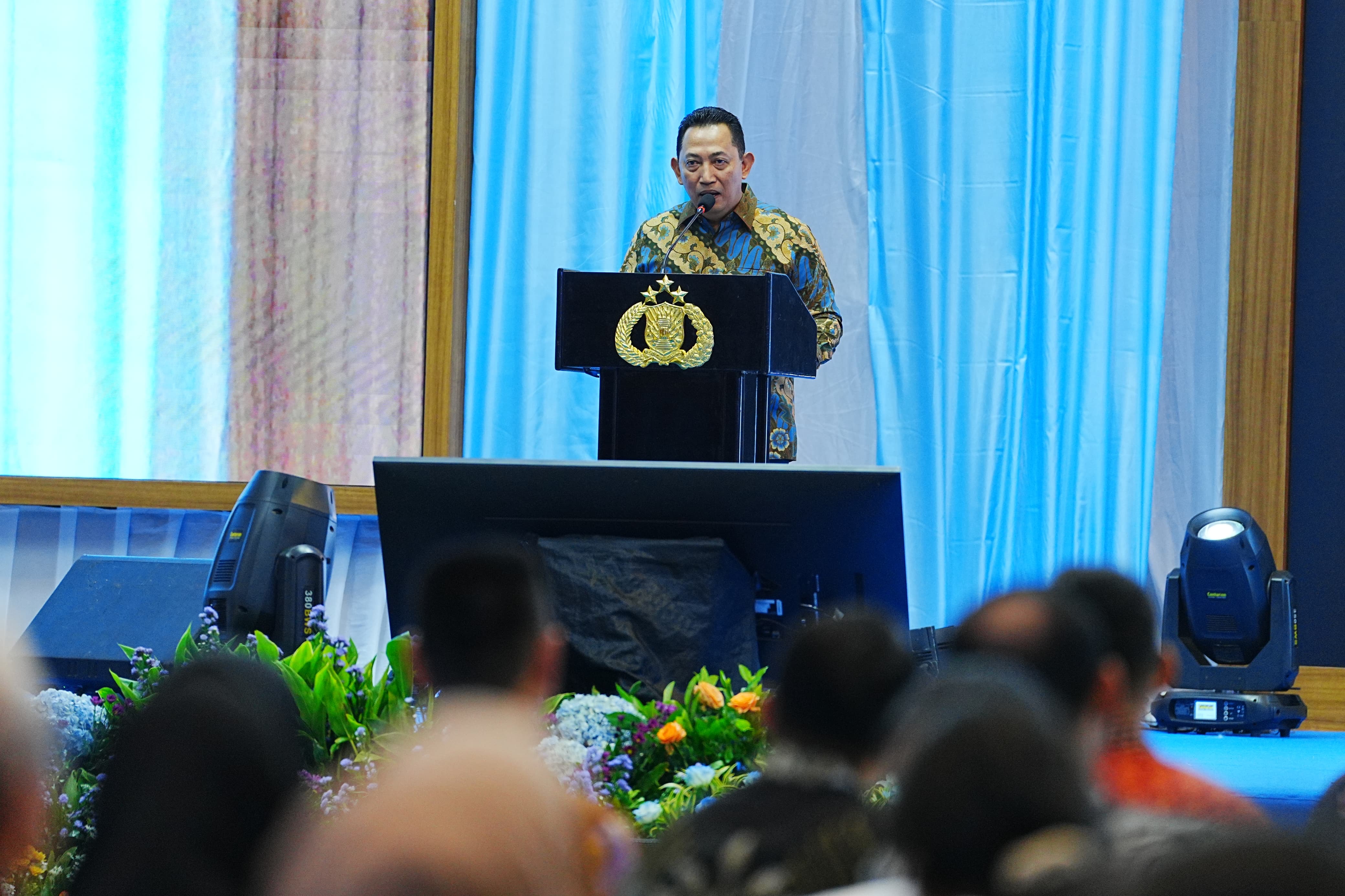 Kapolri Listyo Sigit memberi motivasi di SMA Kemala Taruna Bhayangkara. (Mabes Polri)
