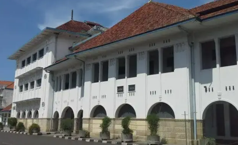 Gedung British American Tobacco Cirebon (Dok. Traveloka)