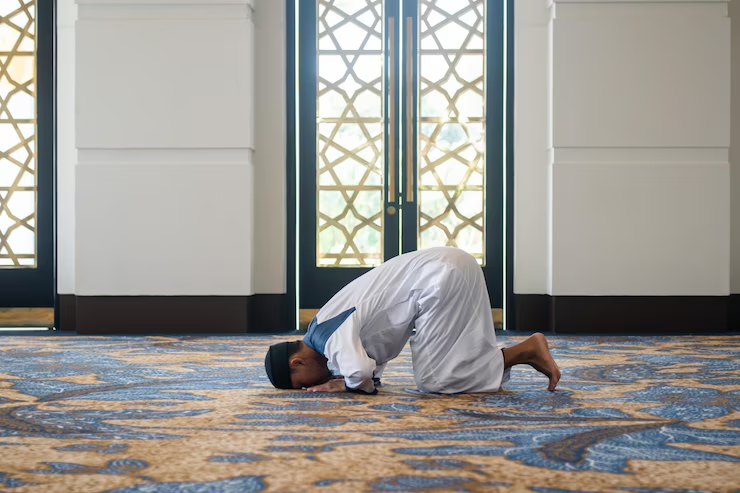 Ilustrasi jadwal sholat (Dok. Freepik)