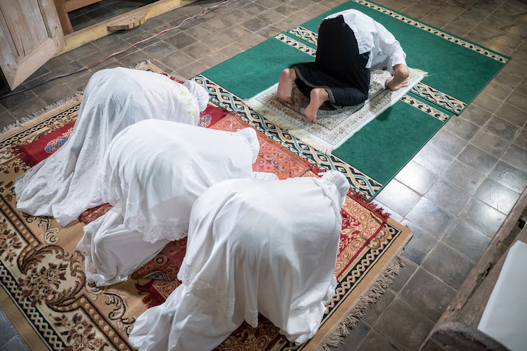 Ilustrasi jadwal sholat (Dok. Freepik)