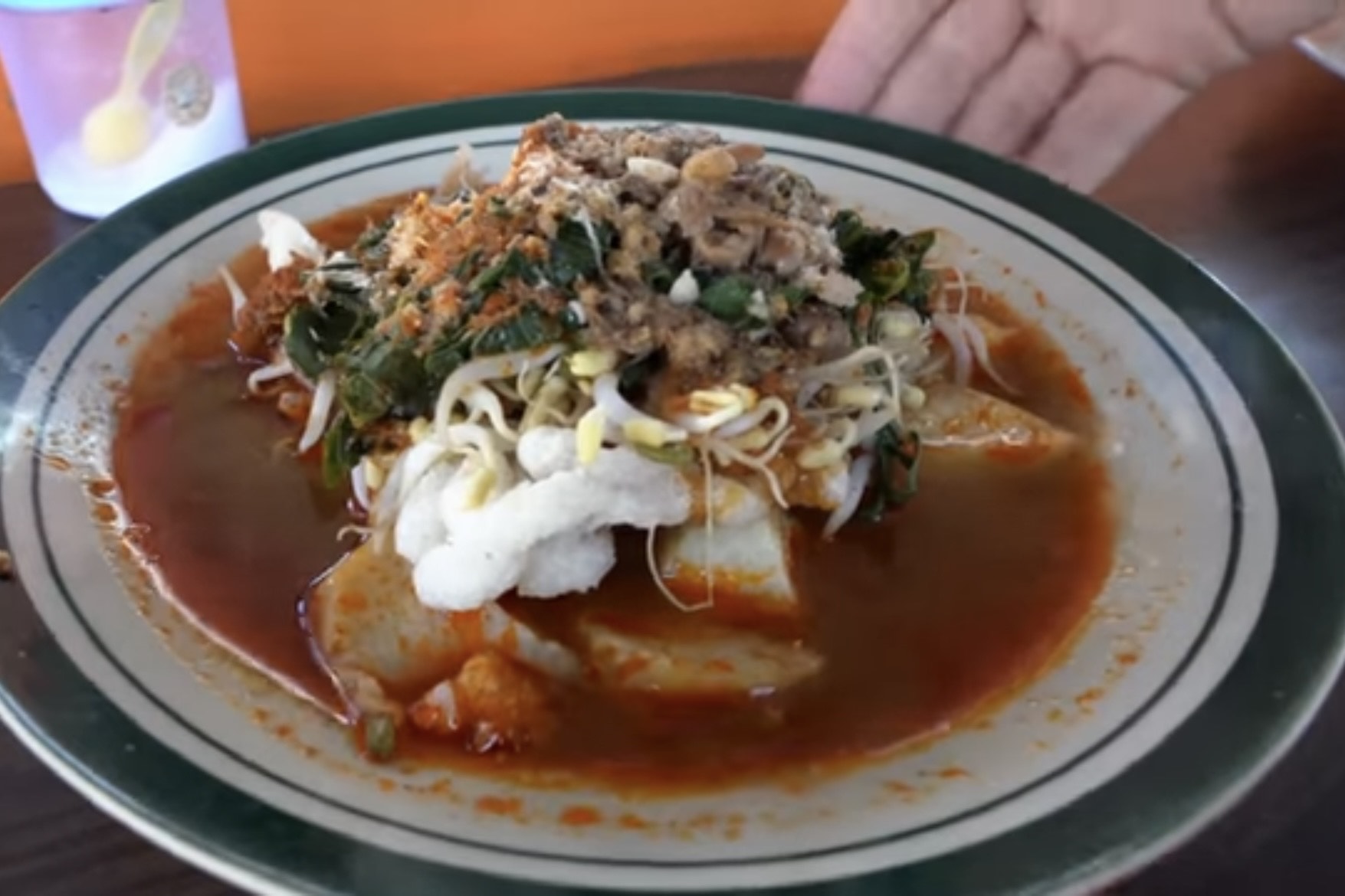 Docang khas Cirebon (Dok. YouTube Abroad and Hungry)