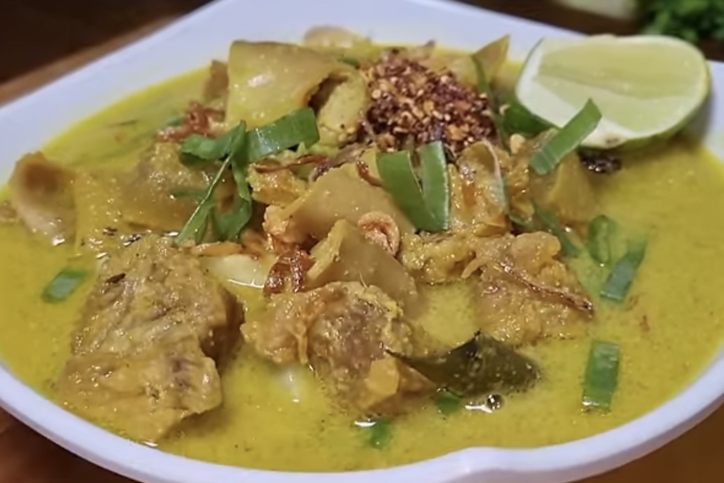 Empal gentong (Dok. Freepik)