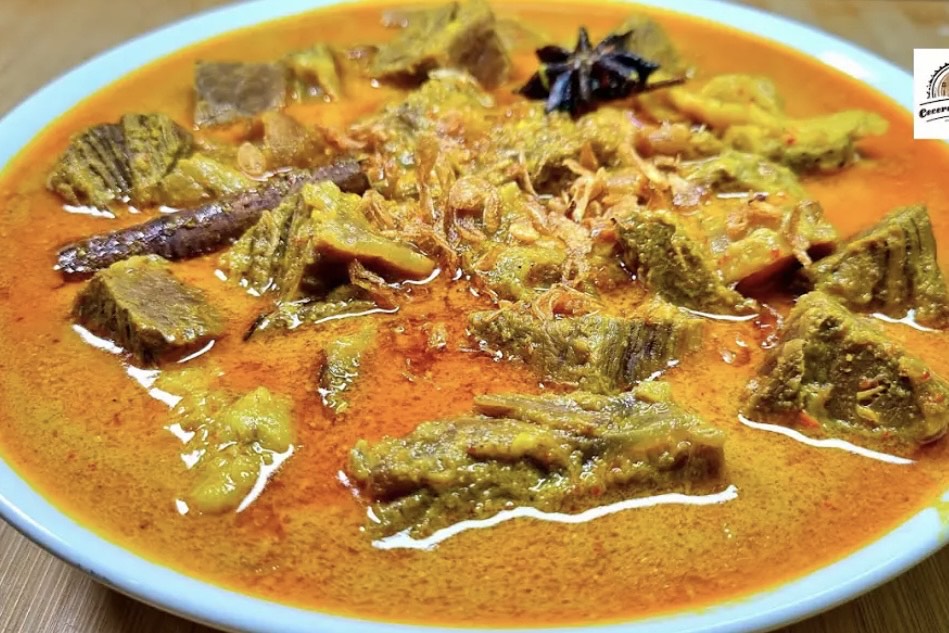 Gulai daging sapi (Dok. YouTube Ceceromed Kitchen)