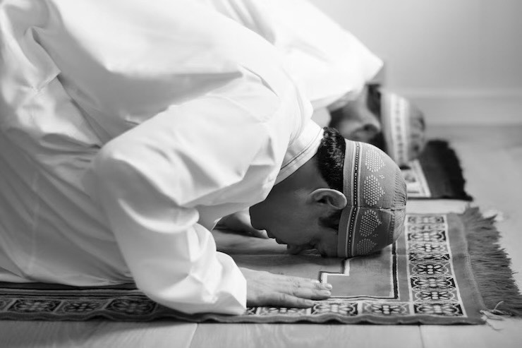 Jadwal Sholat Kuningan Hari Ini, Senin 9 Juni 2025