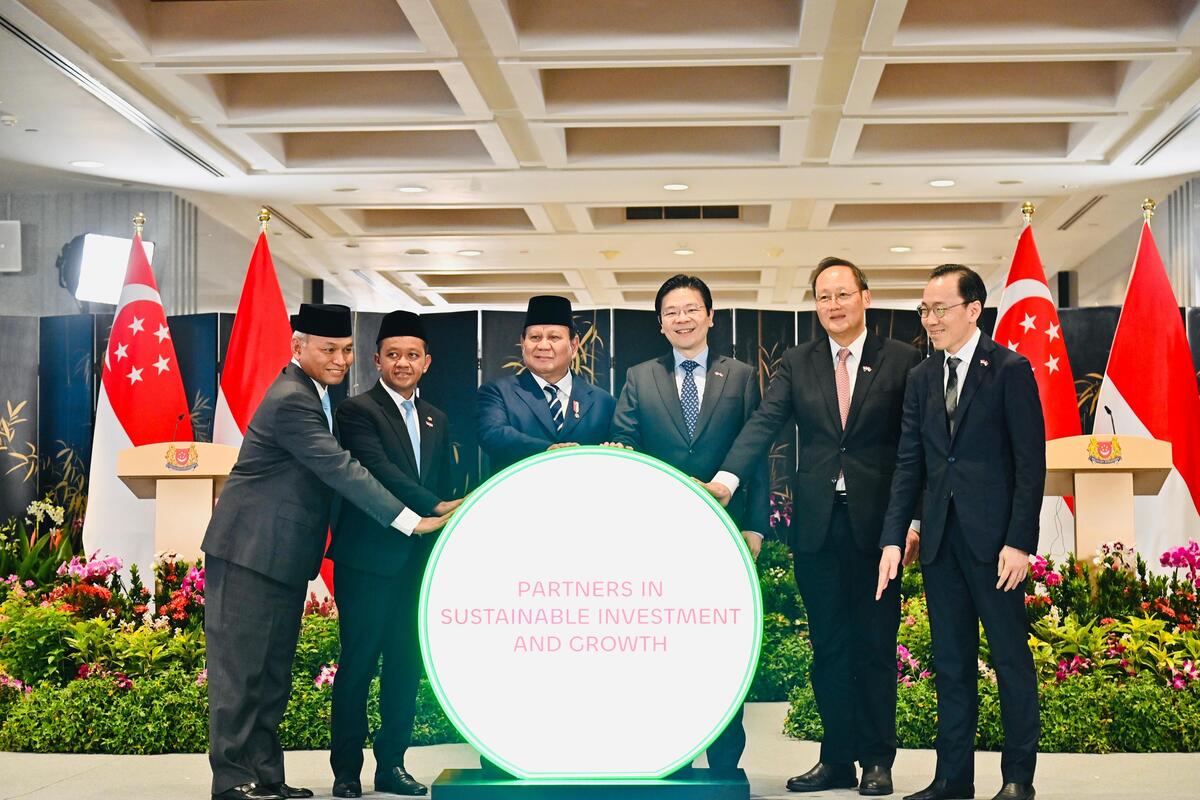 Presiden Prabowo dan PM Lawrence Wong Resmikan Tonggak Kerja Sama Energi Hijau Indonesia–Singapura