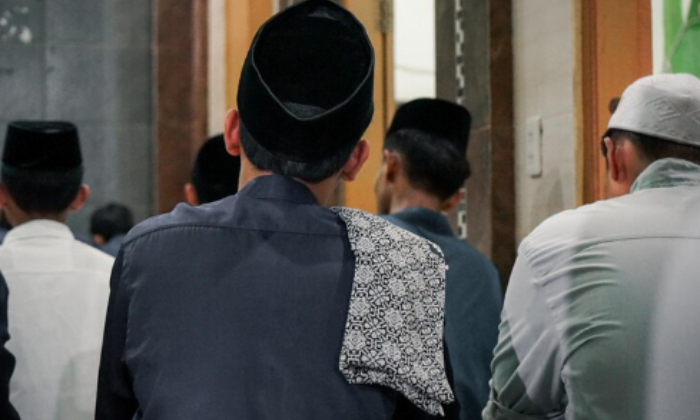 Ilustrasi jadwal sholat (Dok. Freepik)