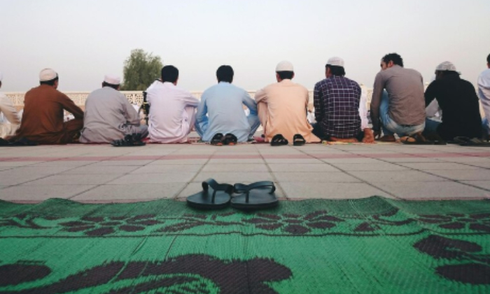 Ilustrasi jadwal sholat (Dok. Freepik)