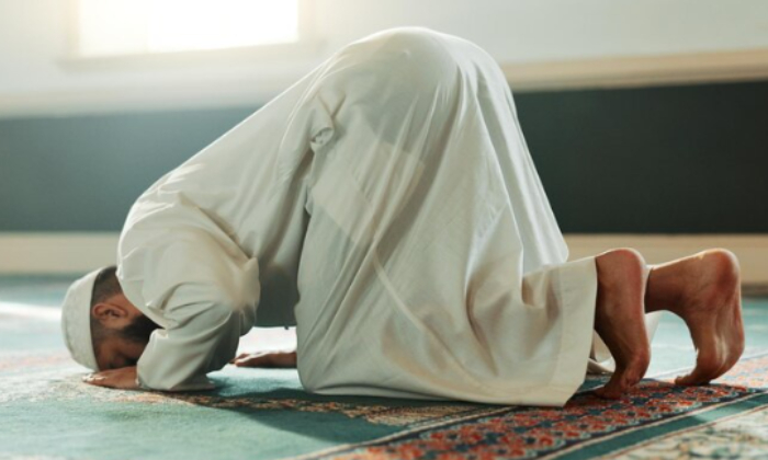Ilustrasi jadwal sholat (Dok. Freepik)