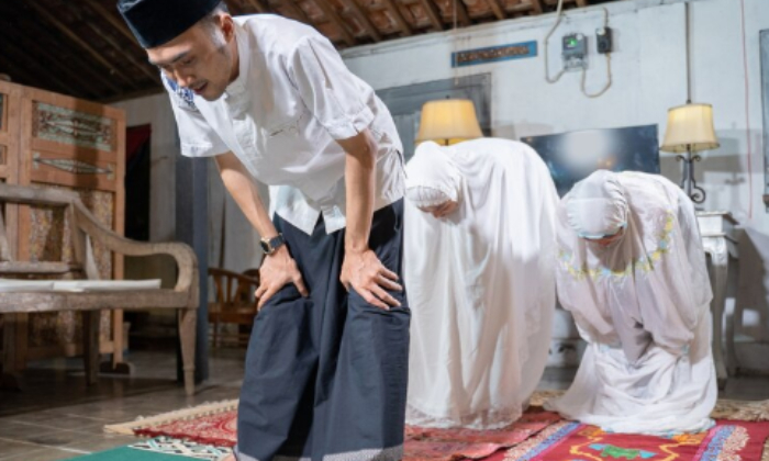 Ilustrasi jadwal sholat (Dok. Freepik)