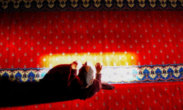 Jadwal Sholat di Subang Rabu 9 Juli 2025. (FREEPIK)