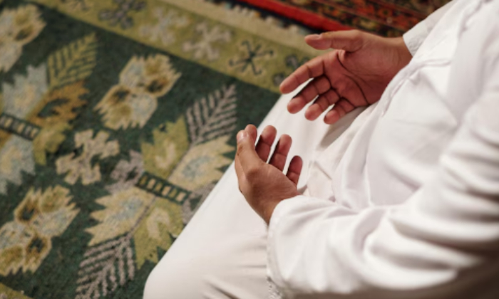 Ilustrasi jadwal sholat (Dok. Freepik)