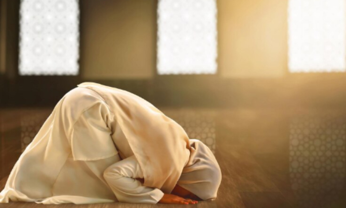 Ilustrasi jadwal sholat (Dok. Freepik)