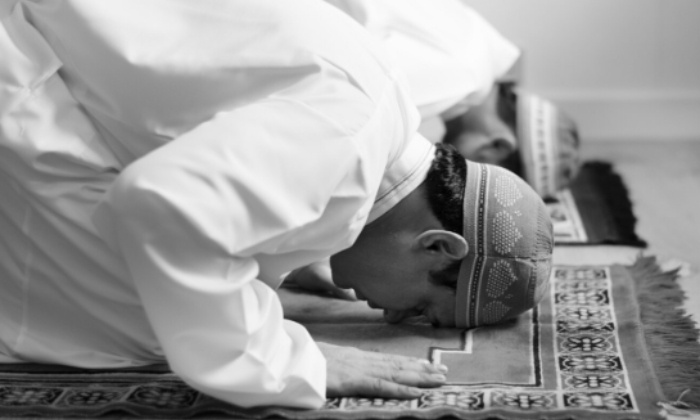 Ilustrasi jadwal sholat (Dok. Freepik)