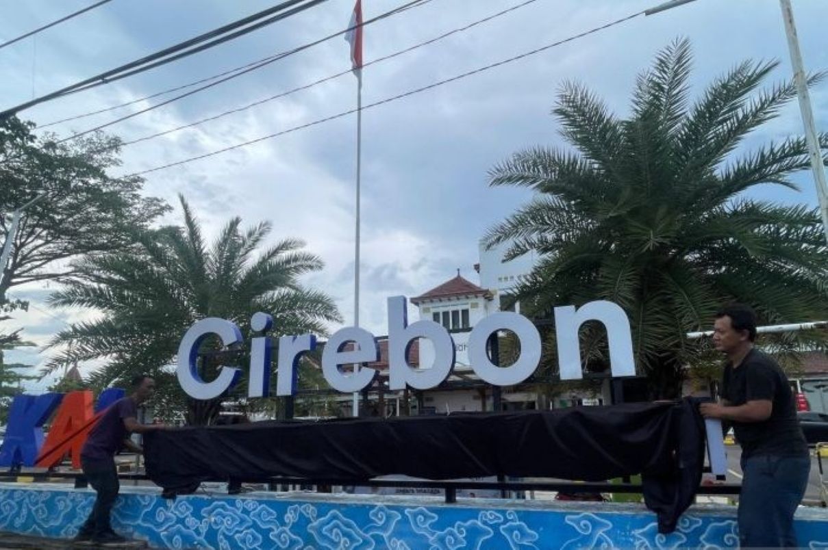 Stasiun Cirebon. (Fathnur Rohman/Antara)