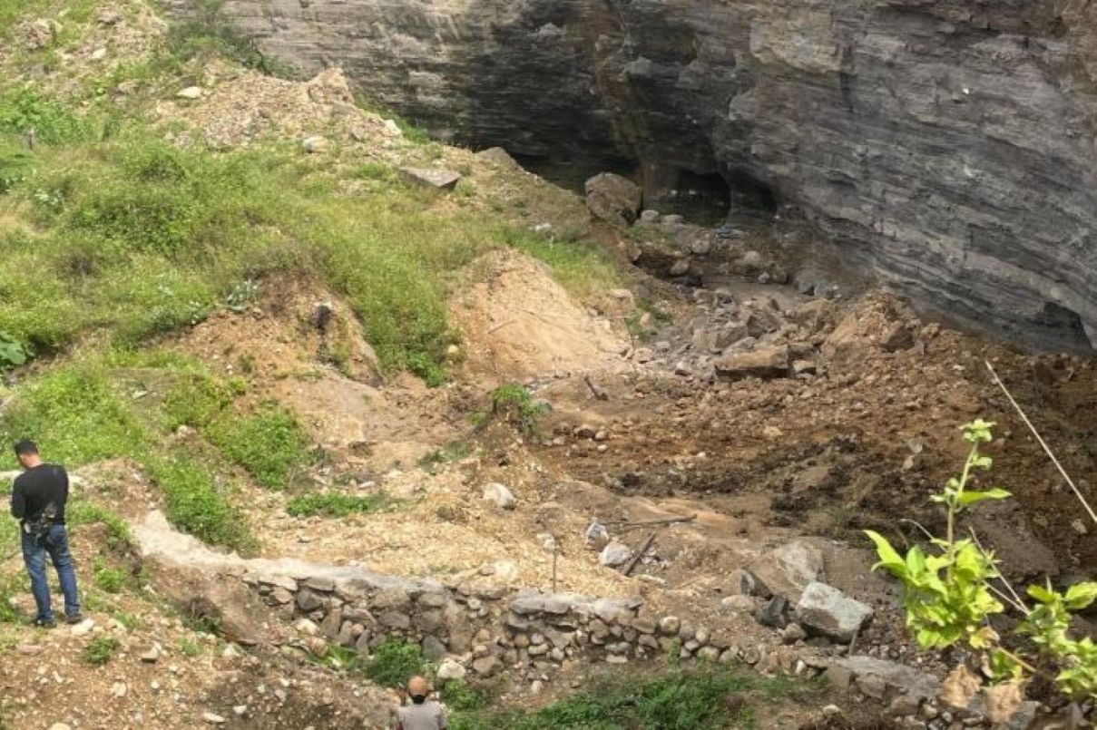 Kawasan tambang galian C ilegal di Kelurahan Argasunya, Kota Cirebon. (Fathnur Rohman/Antara)