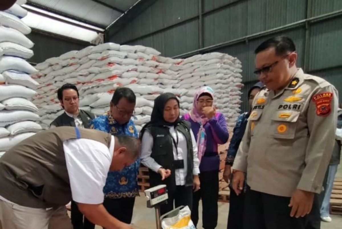 Bulog Indramayu Jamin Kualitas Beras Bantuan Pangan Layak Konsumsi