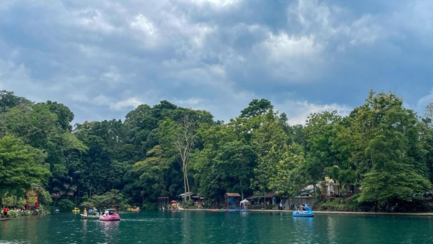 Objek wisata Situ Cipanten menjadi lokasi penerapan Program Desa EKI di Majalengka. (Fathnur Rohman/Antara)