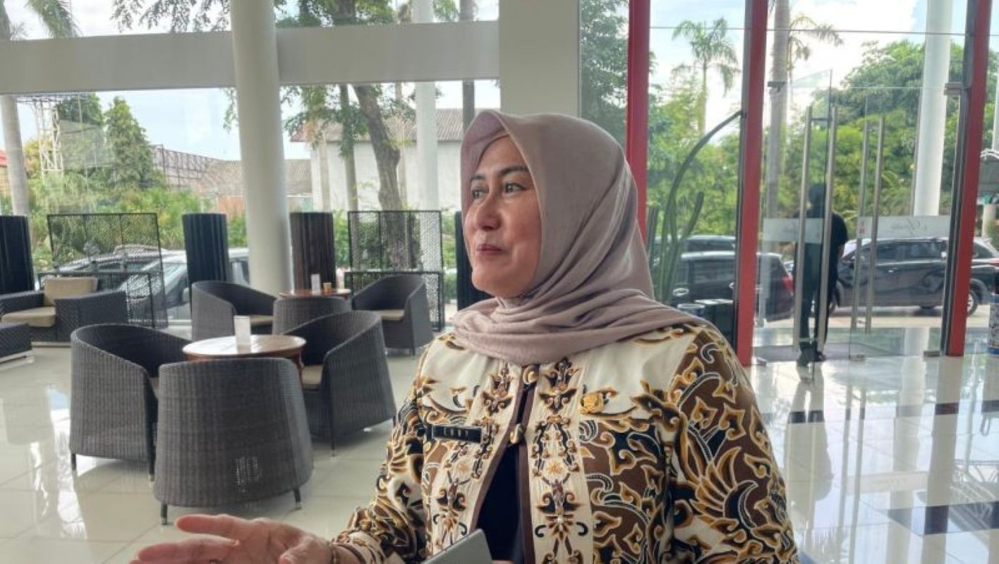 Kepala Dinkes Kabupaten Cirebon Eni Suhaeni. (Fathnur Rohman/Antara)
