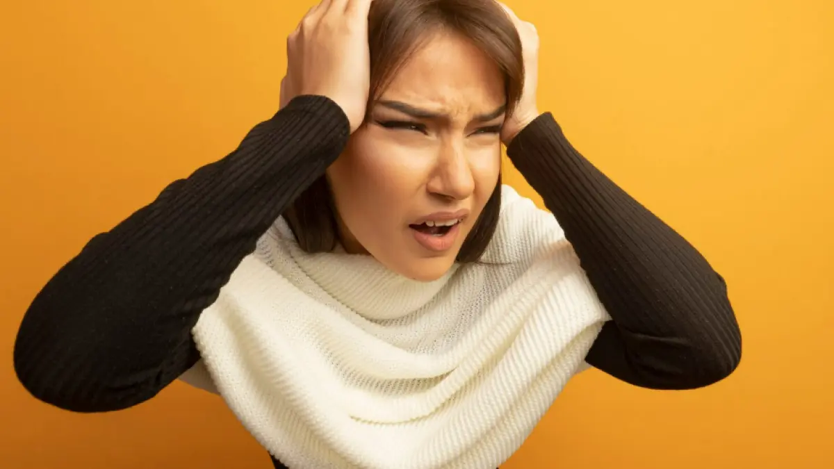 Ilustrasi cara mengatasi sakit kepala (Freepik) 