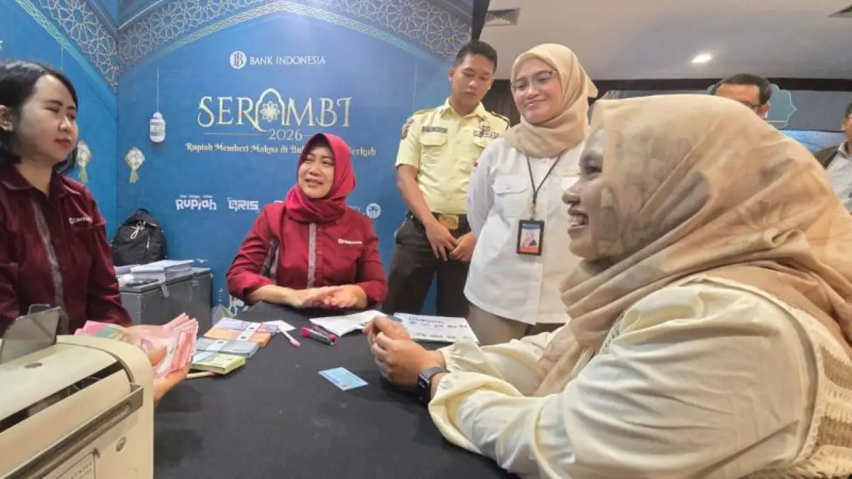 Pelaksanaan penukaran uang lewat program Serambi di Cirebon. (KPw BI Cirebon/Antara)