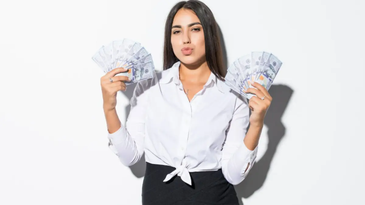 Ilustrasi weton yang panen rezeki melimpah (Freepik) 
