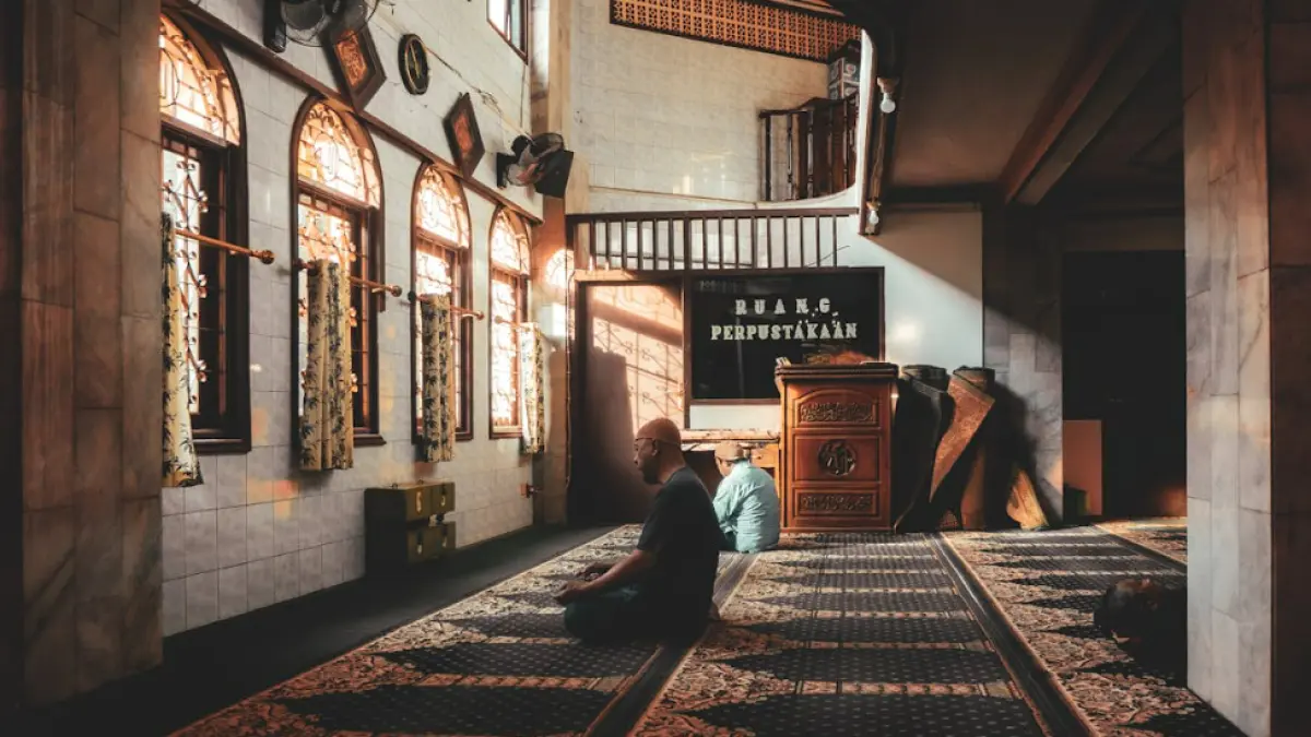 Ilustrasi jadwal sholat (Pexels)