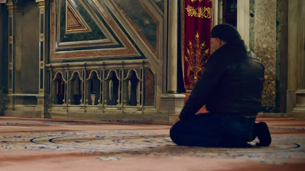 Ilustrasi jadwal sholat (Pexels)