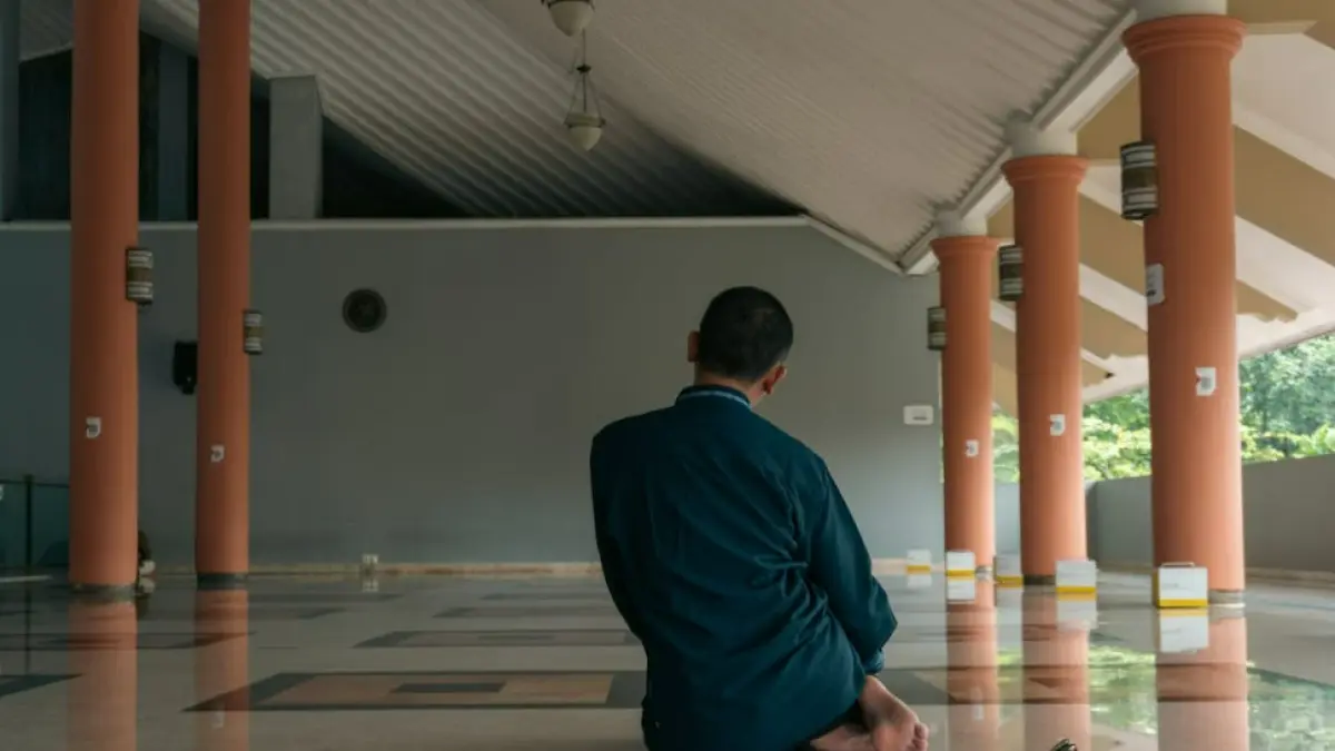 Ilustrasi jadwal sholat (Pexels)