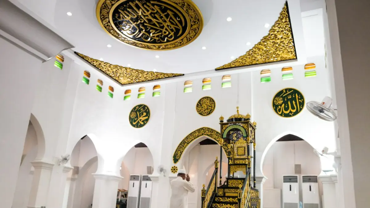 Ilustrasi jadwal sholat (Pexels)