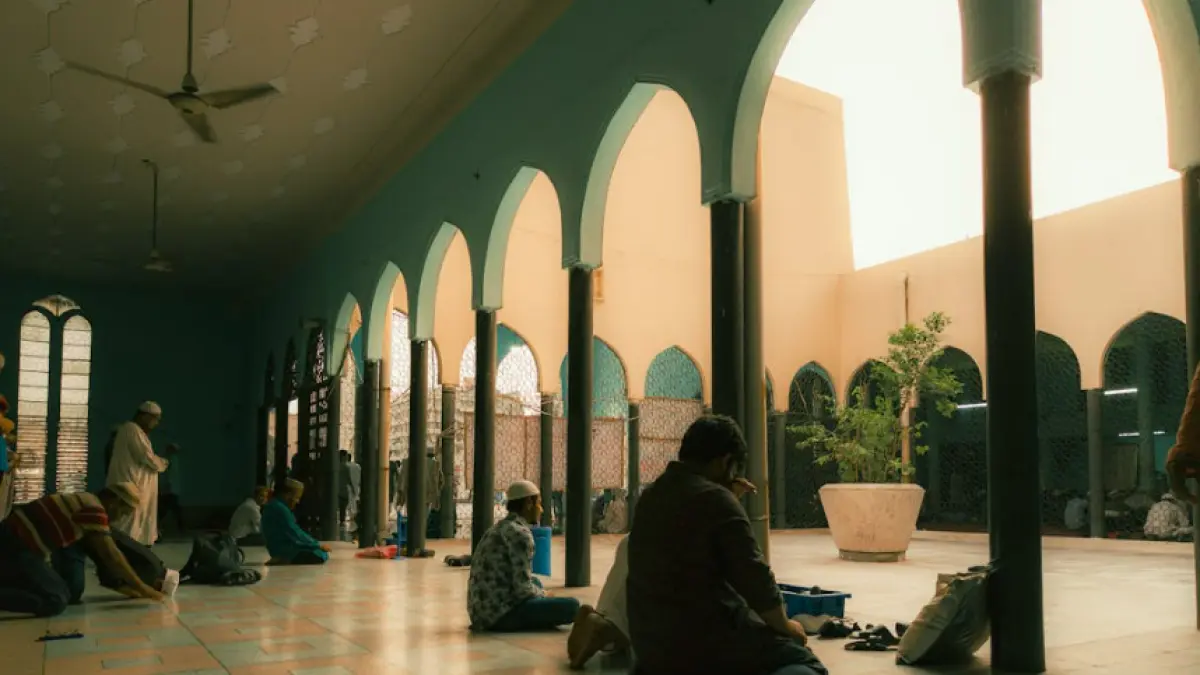 Ilustrasi jadwal sholat (Pexels)