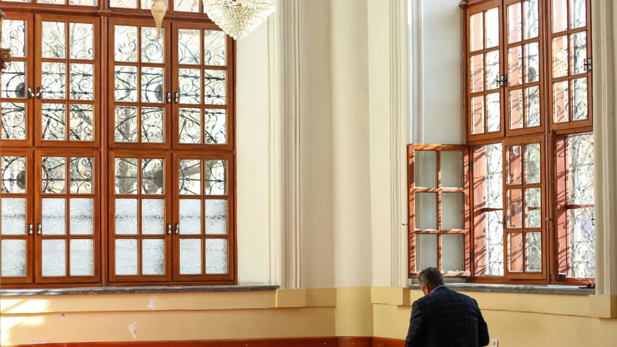 Ilustrasi jadwal sholat (Pexels)