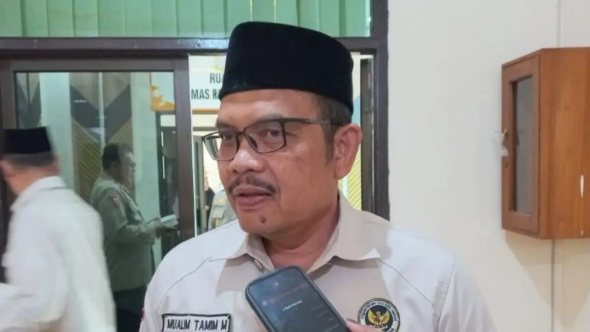 Kepala Kantor Kemenhaj Kabupaten Cirebon Mualim Tamim. (Fathnur Rohman/Antara)