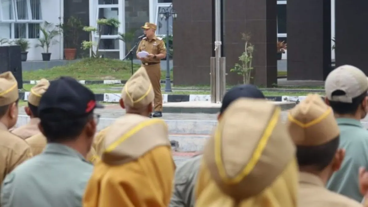 Apel pagi di lingkungan Pemerintah Kabupaten Kuningan. (Pemkab Kuningan/Antara)