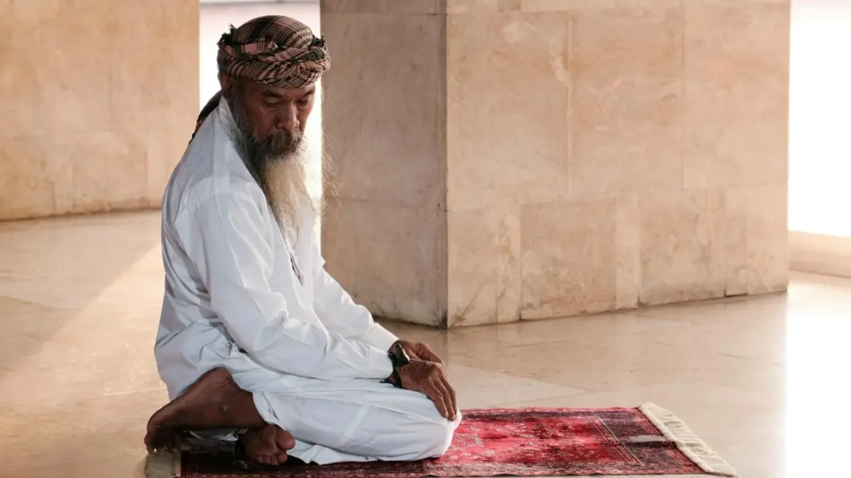 Ilustrasi jadwal sholat (Pexels)