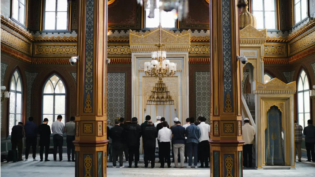 Ilustrasi jadwal sholat (Pexels)