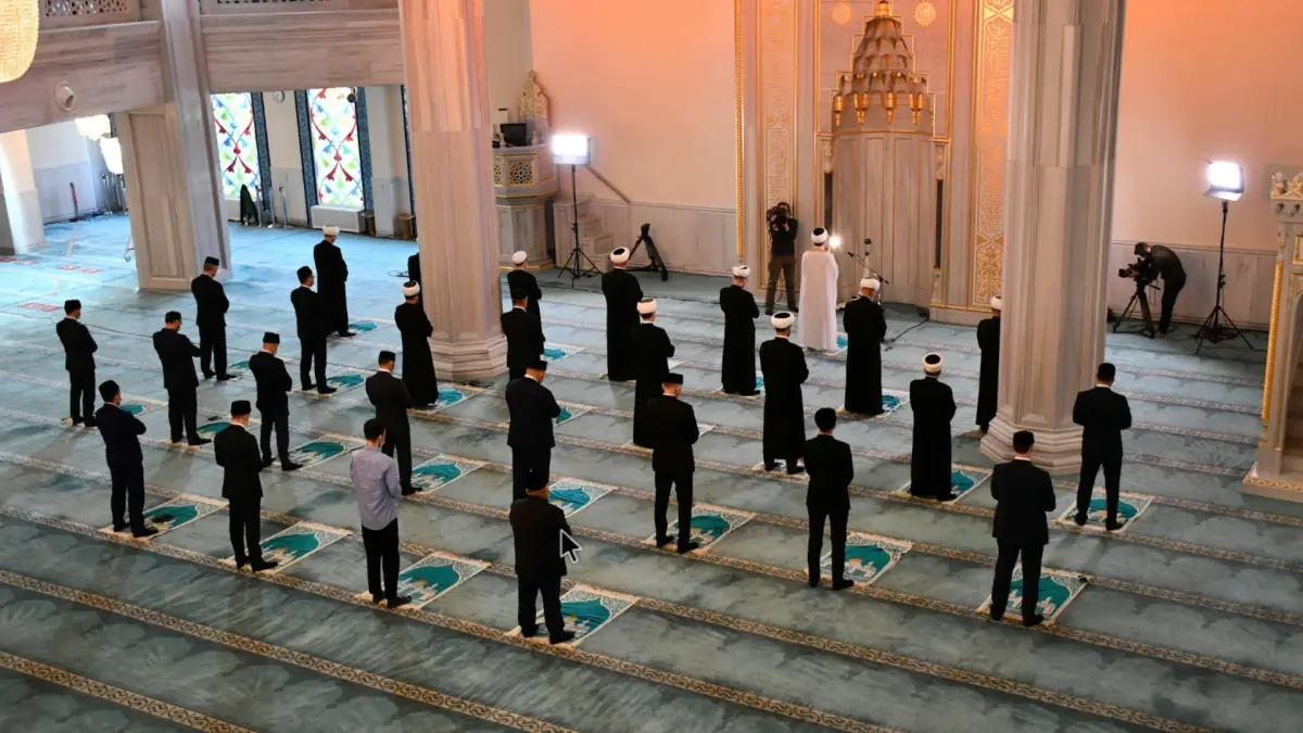 Ilustrasi jadwal sholat (Pexels)