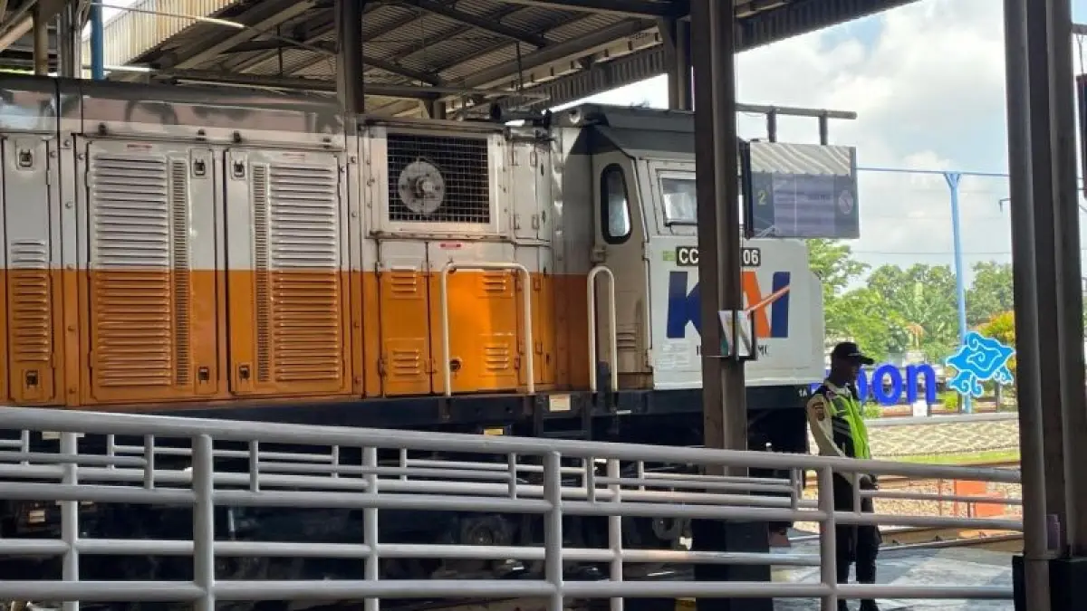 Stasiun Cirebon. (Fathnur Rohman/Antara)