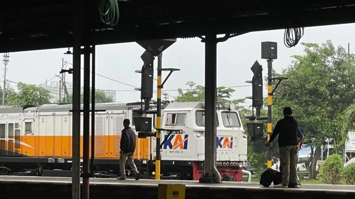 Stasiun Cirebon. (Fathnur Rohman/Antara)