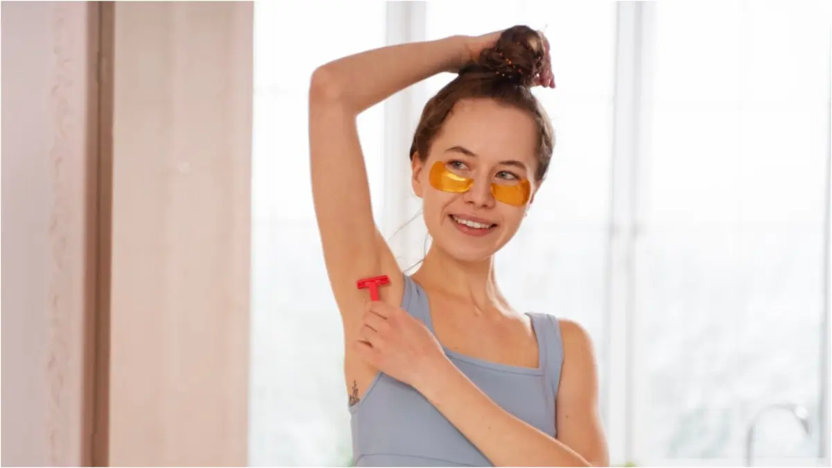 Ilustrasi orang yang pakai deodorant (Magnific)