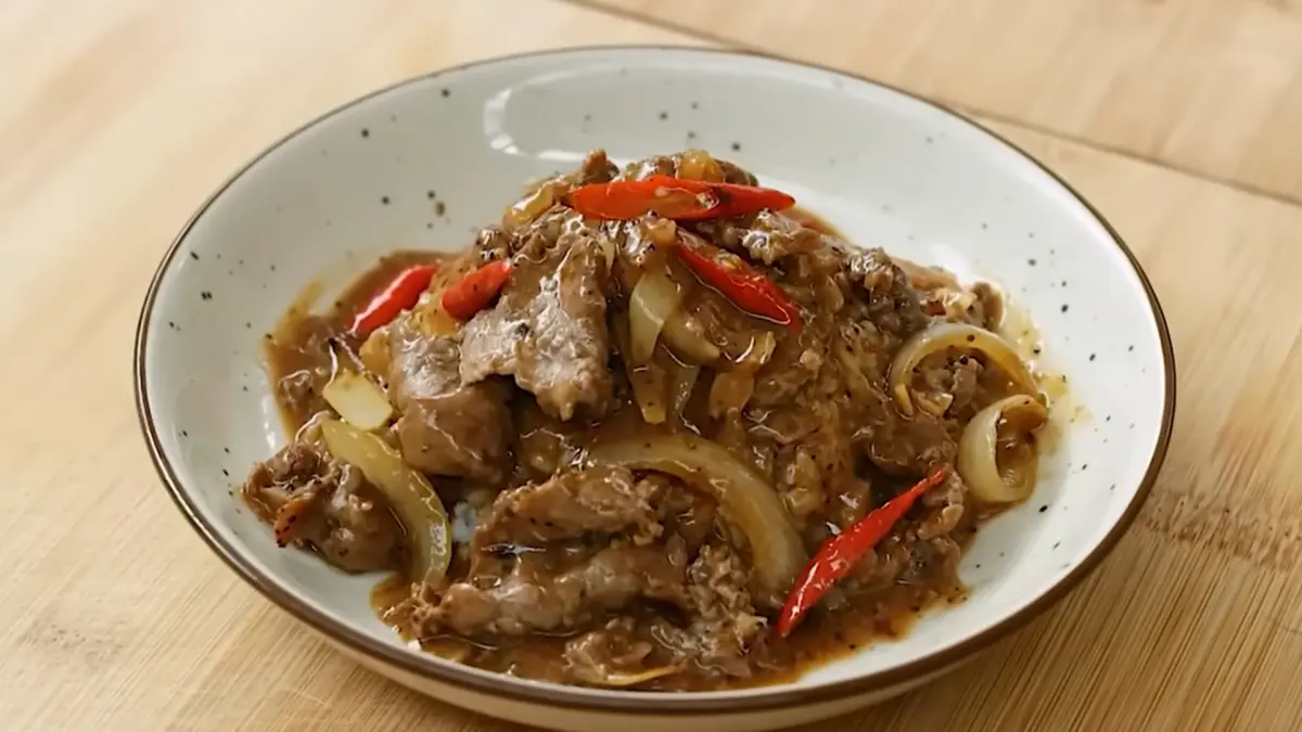 Cara membuat sapi saus lada hitam (YouTube Devina Hermawan)