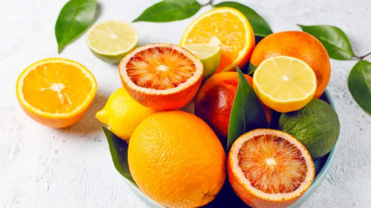 Ilustrasi makanan kaya vitamin P (Freepik)